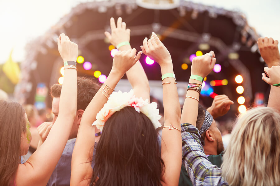 6 Ways to Network at Festivals - and Further Your Career | Student World  Online